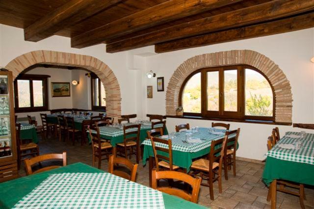 קאסקיה Agriturismo Valle Tezze מראה חיצוני תמונה
