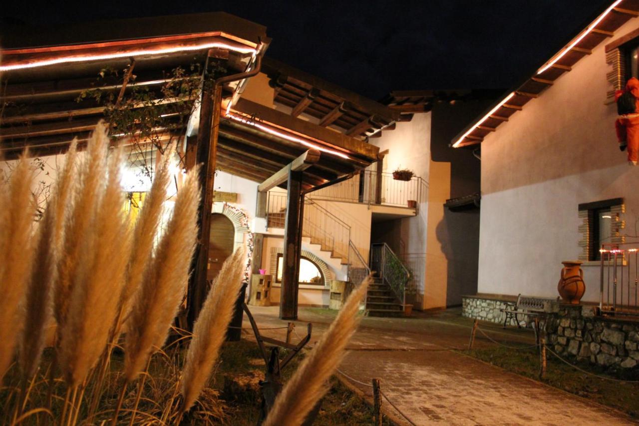 קאסקיה Agriturismo Valle Tezze מראה חיצוני תמונה