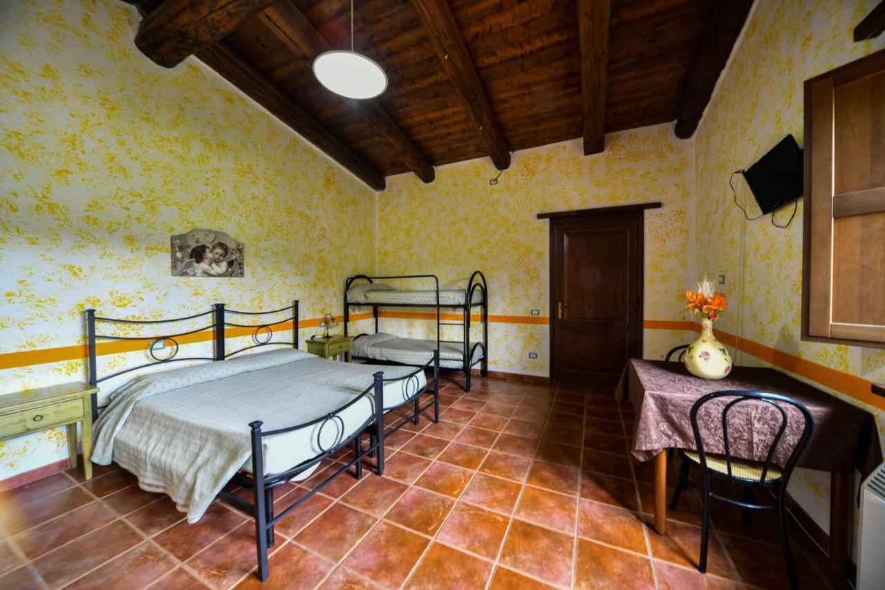 קאסקיה Agriturismo Valle Tezze מראה חיצוני תמונה