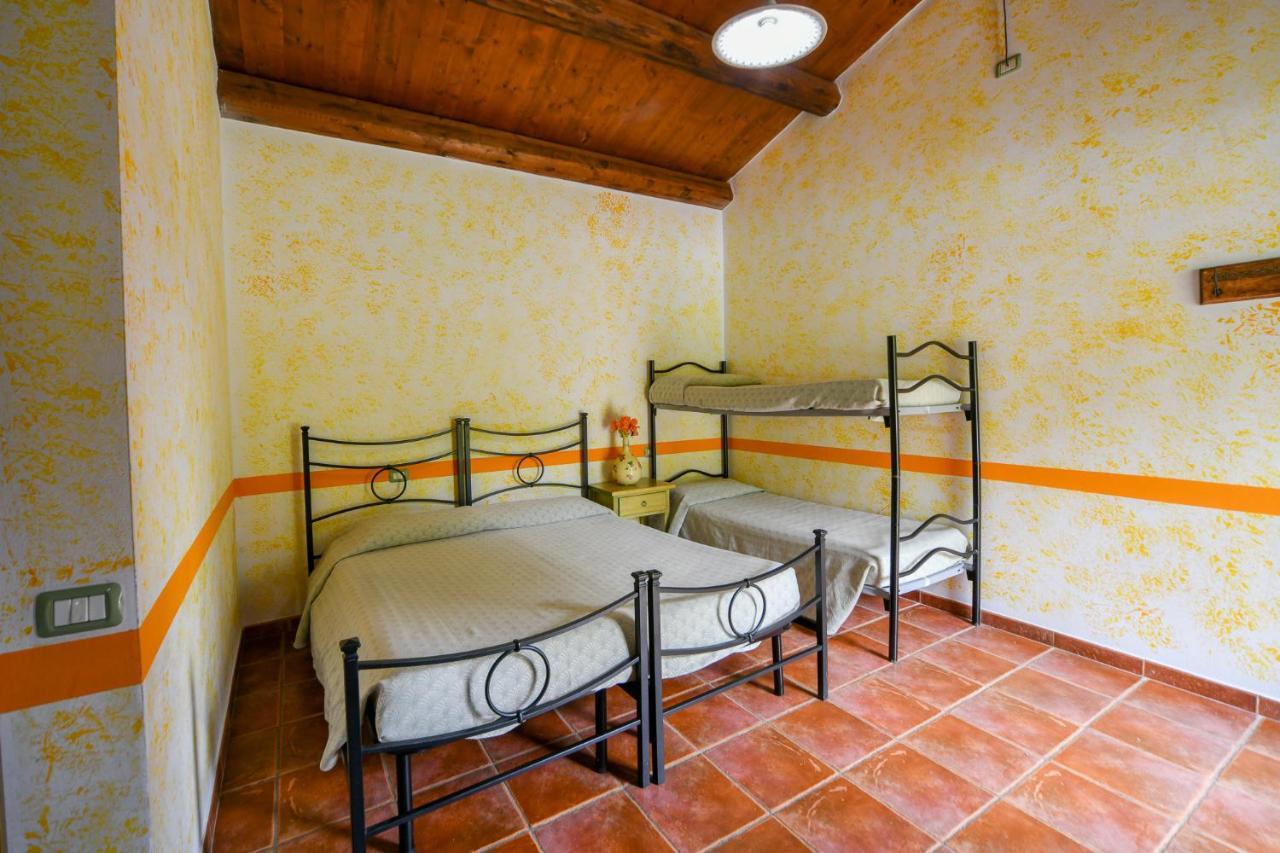 קאסקיה Agriturismo Valle Tezze מראה חיצוני תמונה
