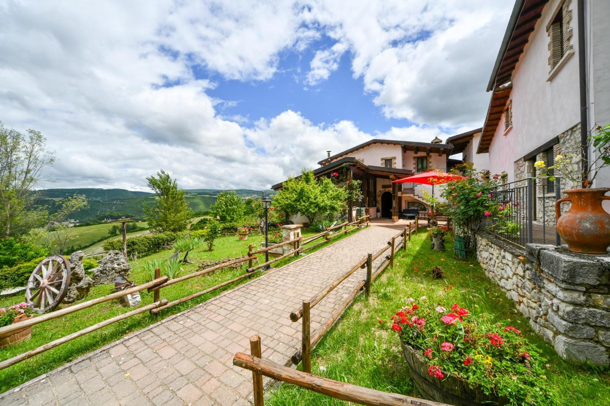 קאסקיה Agriturismo Valle Tezze מראה חיצוני תמונה